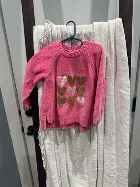 btween Girls Pink Chenille Heart Graphic Pullover Sweater Size 6